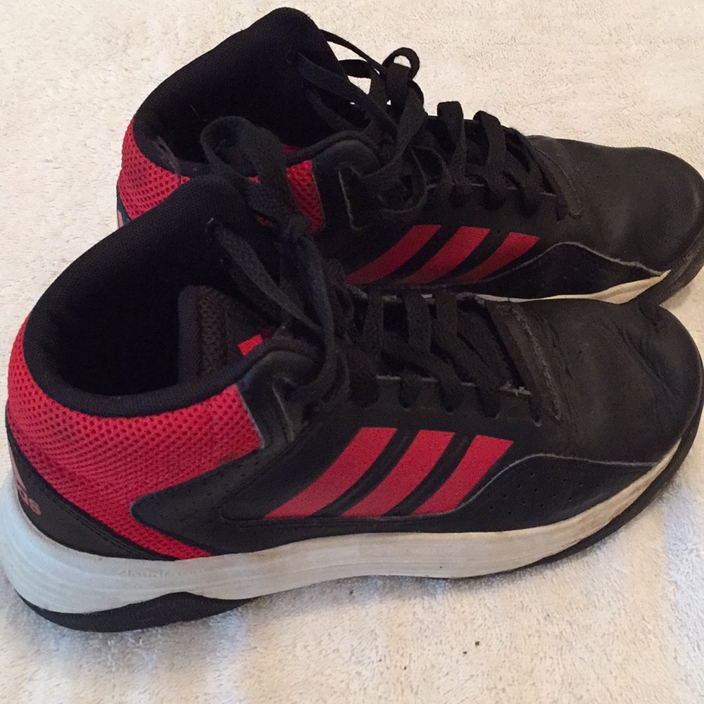 Adidas boys high top sneakers size 5.5